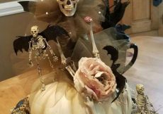 Scary Table Decor Idea for Halloween